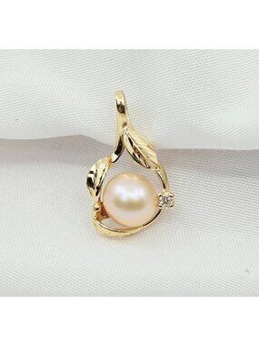 Unique 14K Karat Solid Yellow Gold Designer Pearl & Round Diamond Charm Pendant